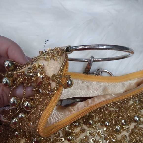 Aldo Beaded Sparkly Gold Purse - Picture 5 of 15